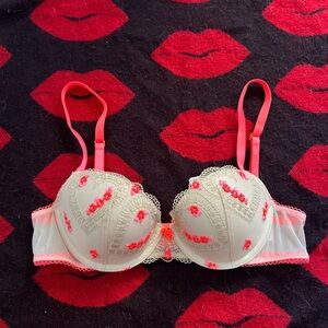 Victoria’s Secret dream angels neon coral lace rose demi bra 32B